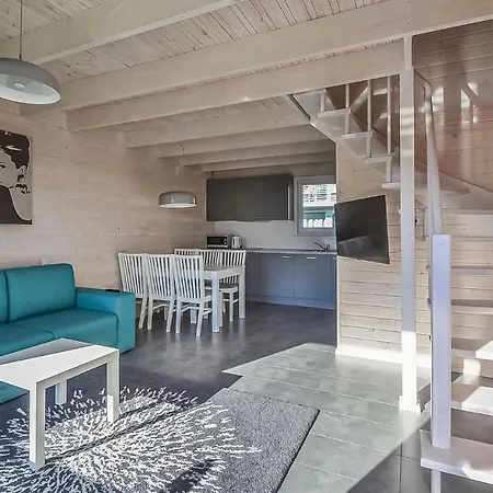 Awesome In With Kitchen *