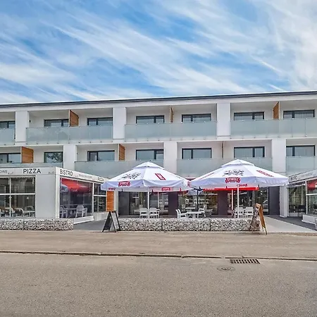 Awesome In With Kitchen *